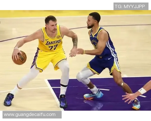 数据帝：17罚17中！神将轰51+14成前史首人 一人连续40+全胜规律